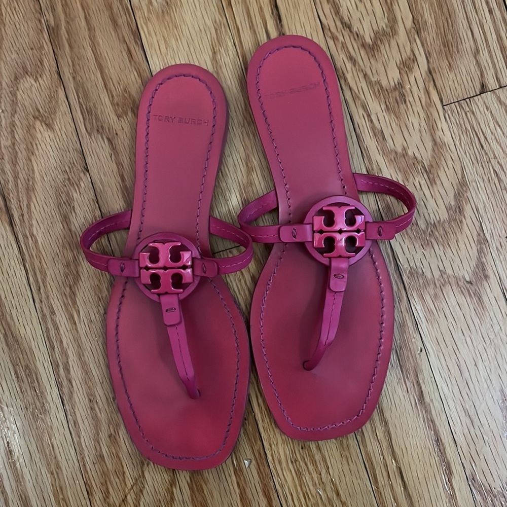 Mini Miller thong sandals